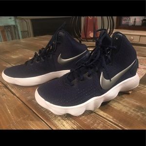 Nike basketball shoes, excellent condition